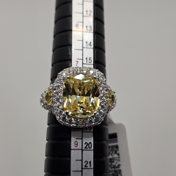 Glamorous Canary Sapphire & Diamond Simulant Ring Platinum Finish 925 Sz 7.5! - Picture 11 of 12